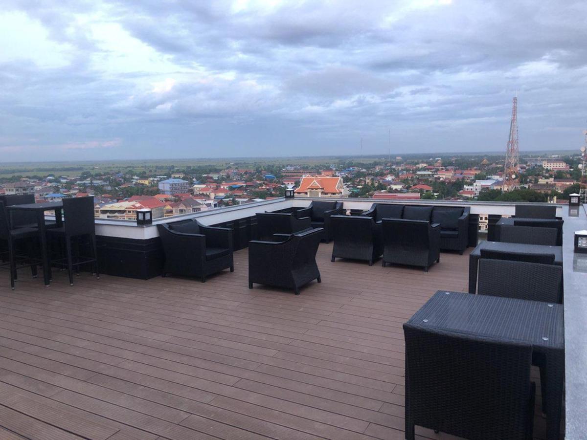 Kampong Thom Royal Hotel Exterior photo